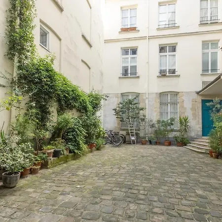 Beautiful Flat In Center Of - Sentier *